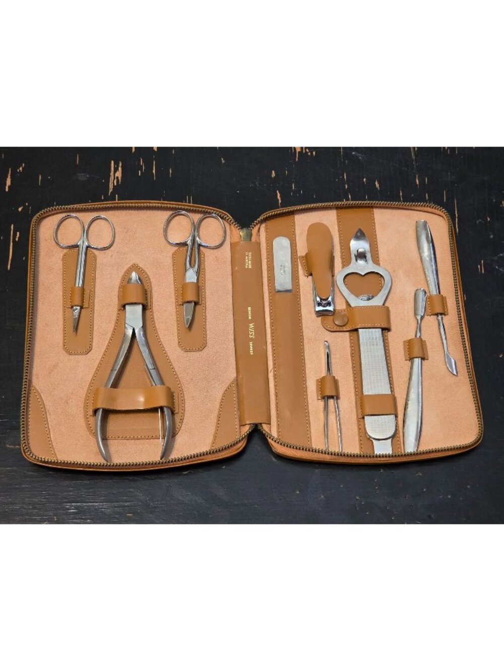 Vintage Wiss Grooming Manicure Pedicure Set Brown Zip Genuine Cowhide Case 9 Pc